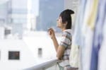 隣人がベランダでタバコを……やめて！その対処法とは？ 
