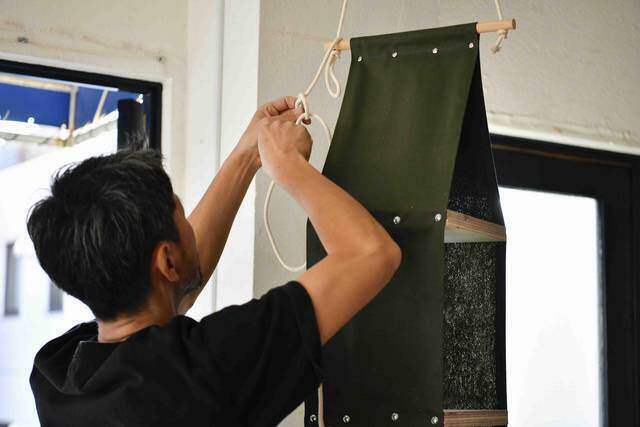 縫わずに作れるキャンバスラック 。屋内外問わず吊るして収納！