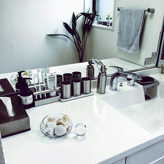 洗面台収納DIYアイデア集!隙間の有効活用でスッキリ片付く!