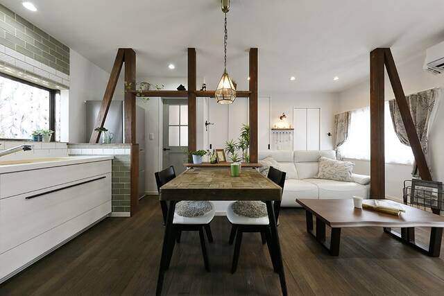 筋交いをおしゃれに活かして抜けない壁と柱を有効活用