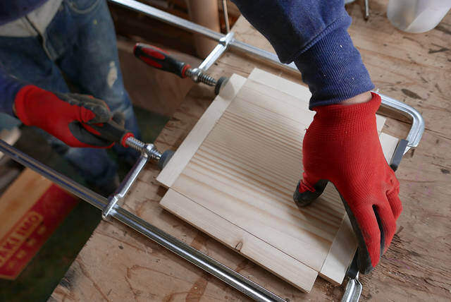 ホームセンターの材料で製作可能！オリジナルショーケースの作り方！