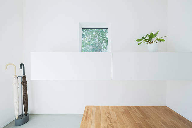 切り取る景色がインテリア。たっぷりの自然光で優しく照らす『窓の家』。