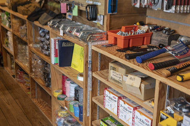 男心、ど真ん中直撃！激レア満載のギアショップへワクワク潜入