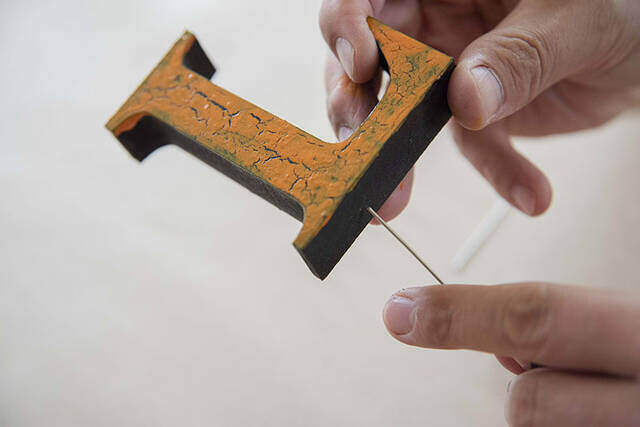 今年のハロウィンは塗って・割る!ムード抜群の本格派飾りをかんたんDIY