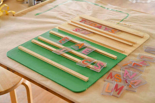 家族みんなで“言葉”を贈ろう！憧れおしゃれカフェ風飾れるメッセージボードをDIY