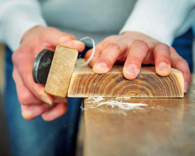 小物をポンと置けばグッと小粋に!!江戸時代から愛される木工トレイをDIY