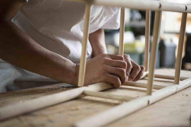 丸棒×セメントで作るDIY傘立て!自宅の玄関サイズにオーダーメイド