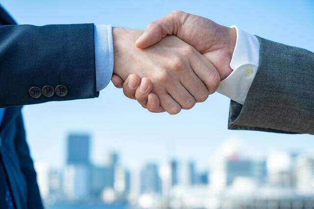 リフォーム前の近所への挨拶マナーは? 粗品の相場や例文まで解説!