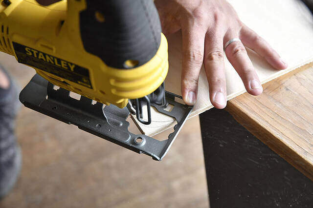 まだホワイトボード使ってる？とにかく使えるカフェ風メッセージボードをDIY