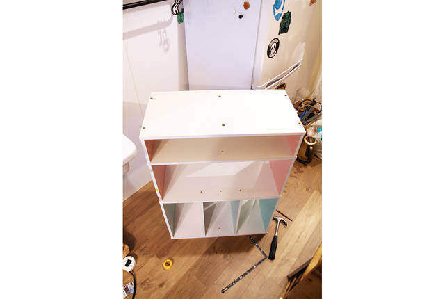 カラーボックスリメイクでキッチン台をDIY!見た目も使いやすさも◎