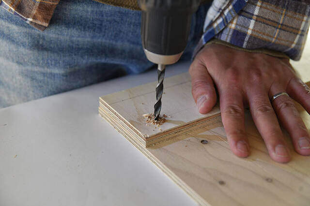 “片付け”がこんなに楽しい!デスク周りの“小物戦争”に終止符を打つオーガナイザーをDIY