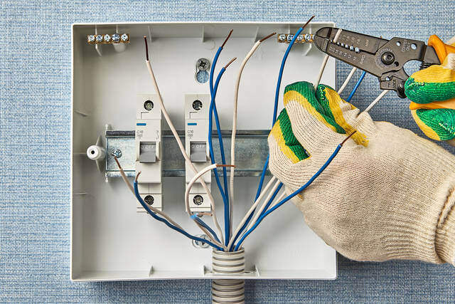 値段が気になる…!トイレの換気扇・交換リフォーム工事費用の目安は?