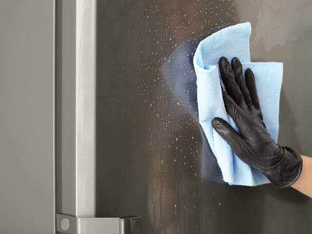 劣化した浴室ドアの交換をDIYで出来る?費用の目安はどのくらい?
