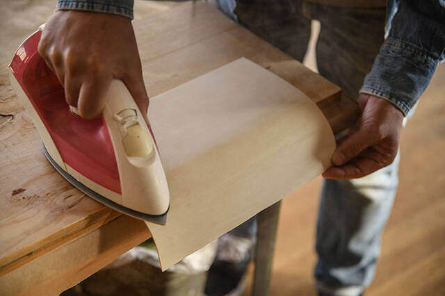 この完成度、もはや現代アート!?木製ペーパーホルダーをDIYしてトイレにも遊び心を