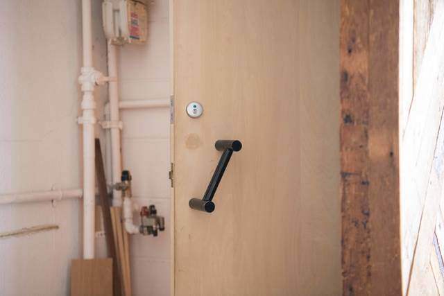 材料は3つだけ！シンプルかわいいドアノブをDIY！