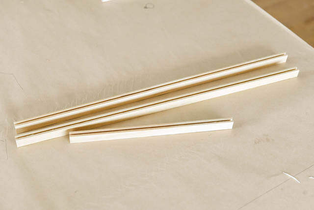 3つの木材で簡単スッキリ！開け閉め楽々なスライドドアラックをDIY！