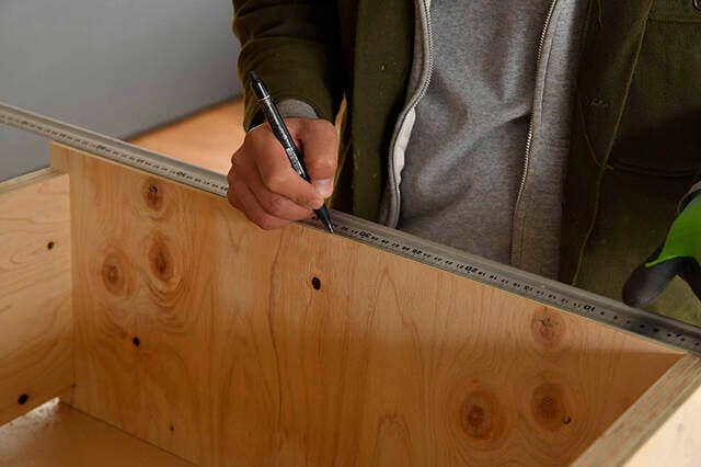 畳んで収納、開いてカフェに!収納力も抜群な移動式バタフライテーブルをDIY