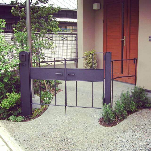 門扉リフォームで外構をオシャレに!設置のメリットや選び方、施工例を紹介