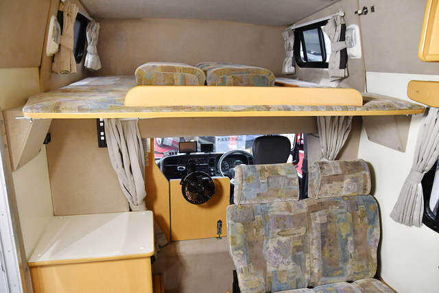 【約14万円でDIY】車検もOK!軽トラキャンピングカーを木材で作ろう