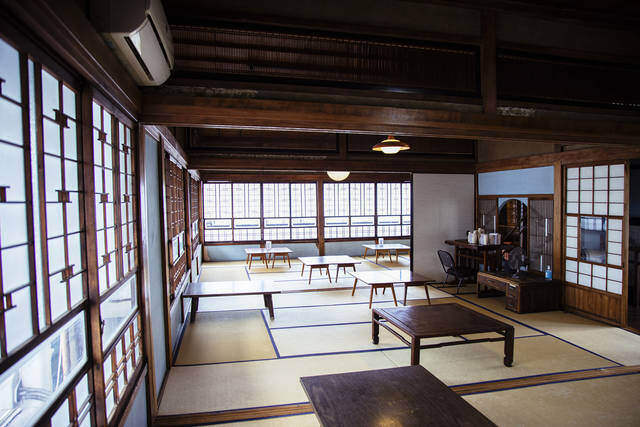 リノベと地域で繋ぐ憩いの場。築87年の古民家カフェ『蓮月』