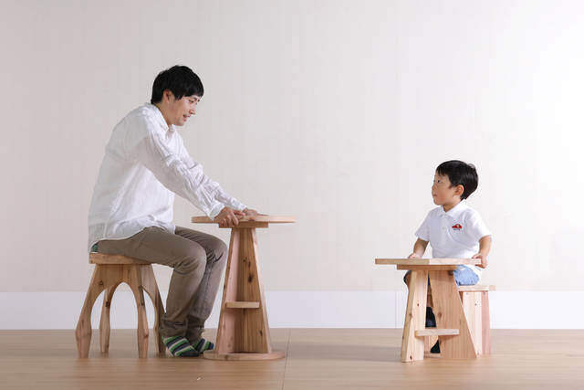 木itで作るDIYスツール！家族と成長する木工家具／カシワバラさんの暮らし。オンラインストア