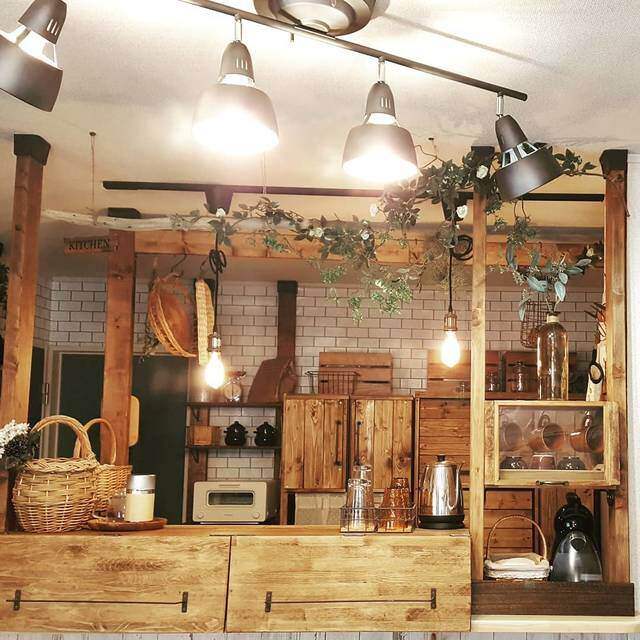 自宅がお洒落に大変身!カフェ風キッチンカウンターをDIYで作ろう!