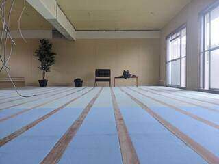 足元から理想の部屋へ。マンションの一室にフラットな断熱床をDIY | カシワバラさんの暮らし。