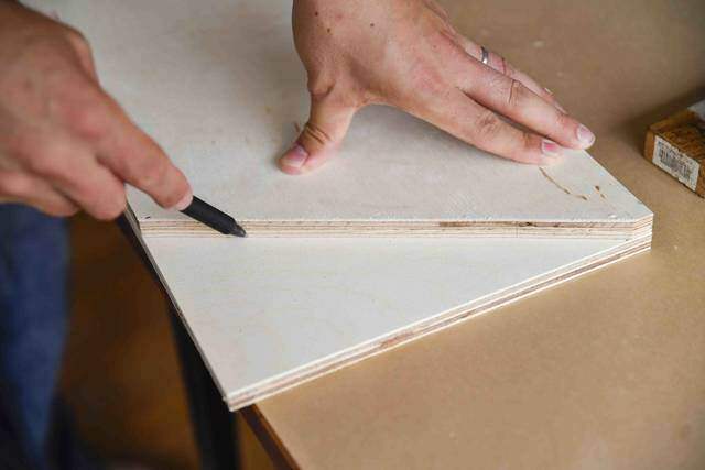 ルーターが消えた...！？ゴチャつく配線の目隠しラックをDIY