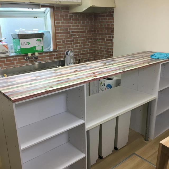 カラーボックスリメイクでキッチン台をDIY!見た目も使いやすさも◎