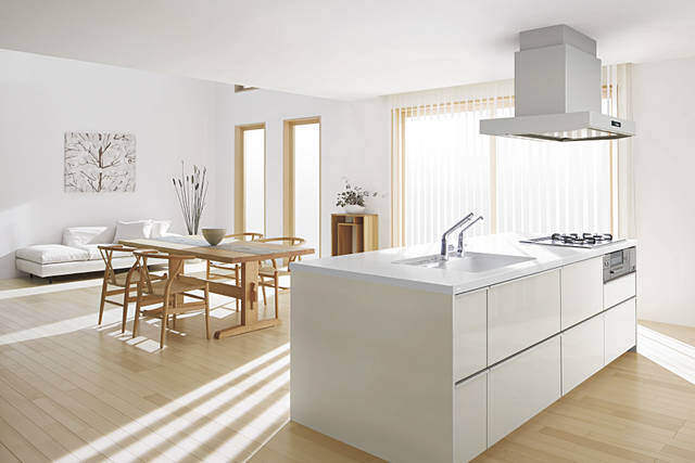 アイランドキッチンの価格は? メリットやデメリットも解説