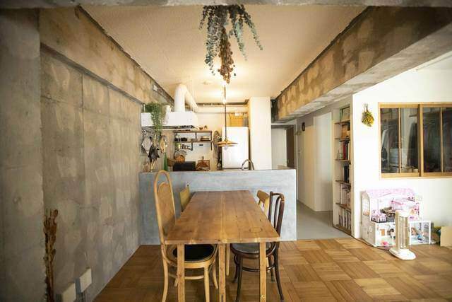 生活動線も思いのまま!コンクリート×アンティークで魅せるリノベーション。