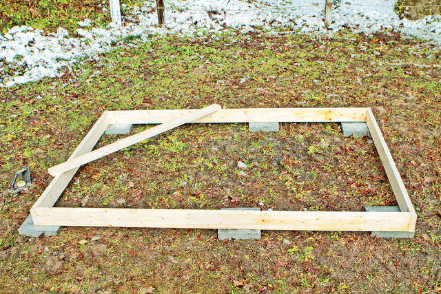DIYで作れる!片屋根デッキ付きの多目的小屋制作ガイド