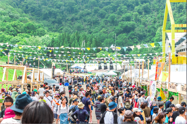 遊びも学びも音楽も!THE CAMP BOOKで大自然を満喫!