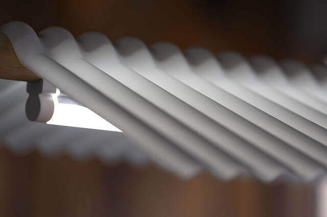 完成までたったの3ステップ！アジアを感じる“トタン屋根ランプ”をDIY