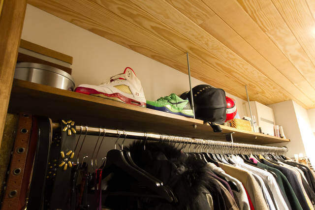 まるで太陽の光降り注ぐ南国リゾート！リノベ部屋だからできた開放空間