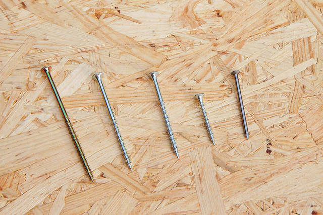 DIYで作れる!片屋根デッキ付きの多目的小屋制作ガイド