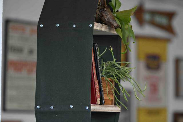 縫わずに作れるキャンバスラック 。屋内外問わず吊るして収納！