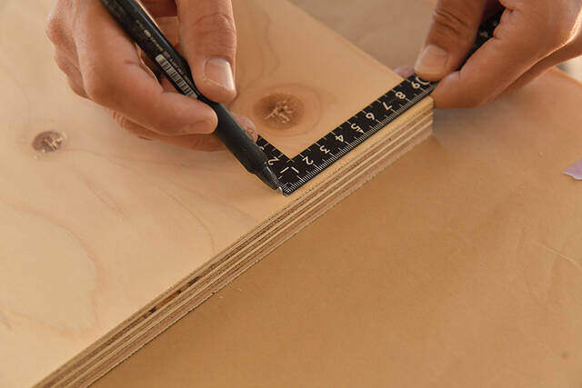 雑誌・植物これ一台！“大容量”で“飾れる”欲張りレコードラックをDIY