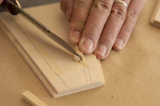 秘密はこの“M字”!アイラップの構造でゴミ袋ホルダーをDIY