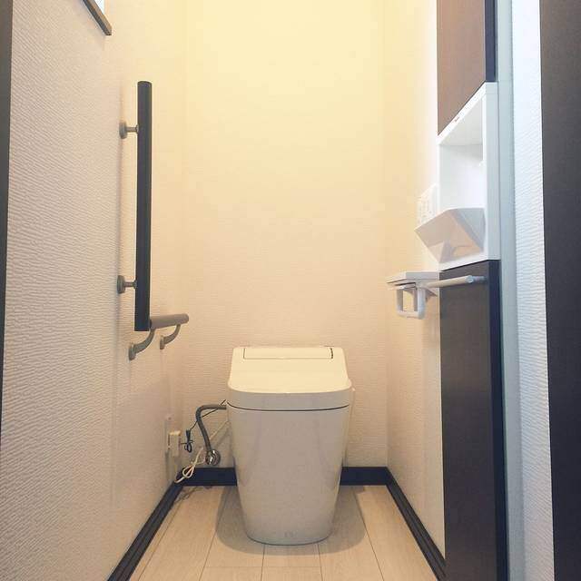 【快適暮らしの入門編】トイレ手すりの位置や高さはどこが最適?失敗しない取付ガイド