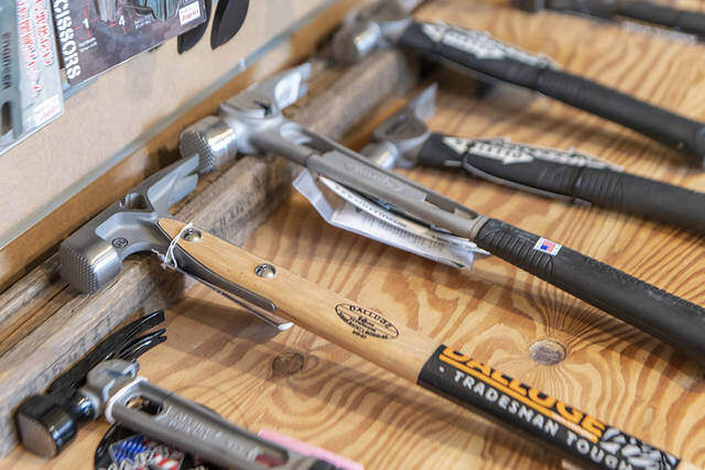 男心、ど真ん中直撃！激レア満載のギアショップへワクワク潜入