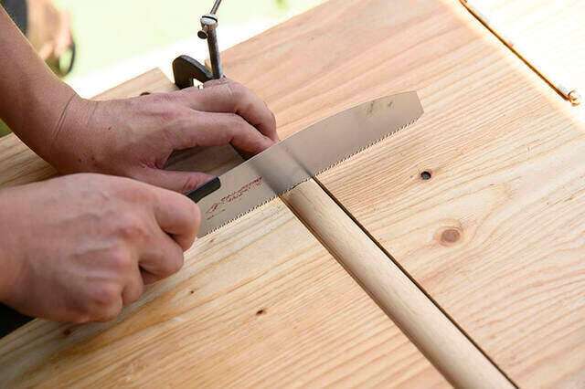 完成までたったの3ステップ!アジアを感じる“トタン屋根ランプ”をDIY