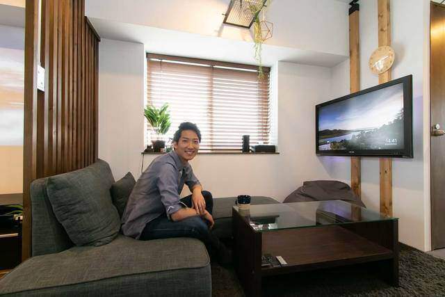 パーテーションで目を惹く抜け感のあるデザインに！ラグジュアリーさを意識したリノベルーム