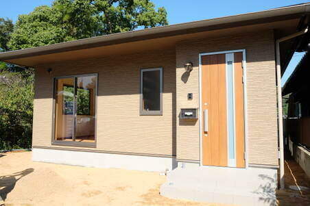 小さな家で心地よく暮らす。参考にしたい施工例と、狭小住宅設計のポイント