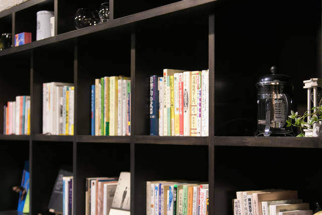 モダンな空間はカウンセリングルーム!?シンプルさにこだわったリノベ部屋