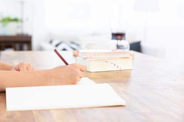 子供部屋の間仕切り壁や可動式間仕切り。必要な費用はどのくらい?