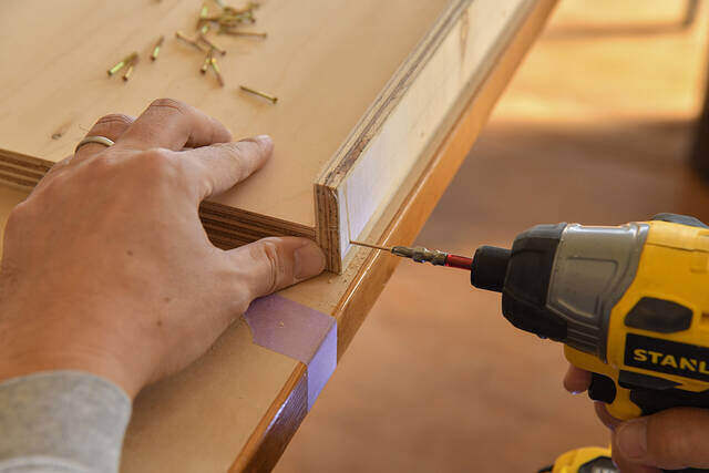 雑誌・植物これ一台！“大容量”で“飾れる”欲張りレコードラックをDIY