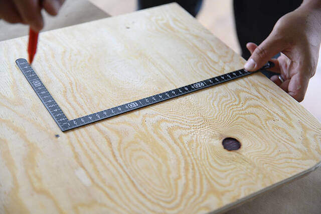 IKEAで人気の“アレ”に新提案!服・靴・バッグ全て収納可能な万能ラックをDIY