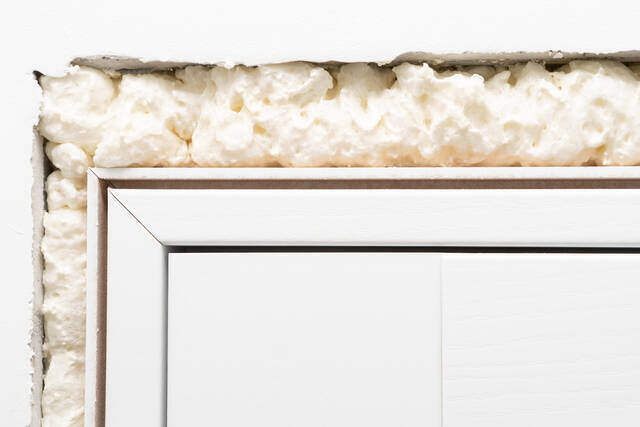 吹き抜けは寒い? 寒さ対策や吹き抜けのメリットを紹介!