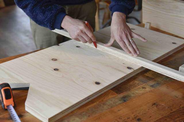 材料費8000円で実現◎1台2役の3段収納&カウンター！